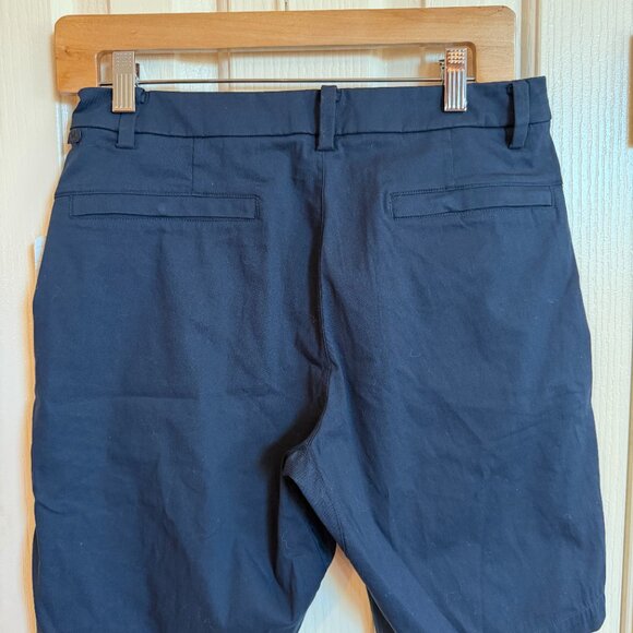 Lululemon Commission Short 9" inseam, 28 Waist - Picture 2 of 2